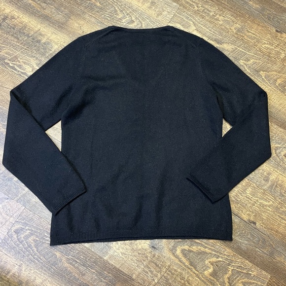 Charter Club 2 Ply 100% Cashmere V-Neck Black Soft Sweater Women’s Medium - Picture 9 of 9